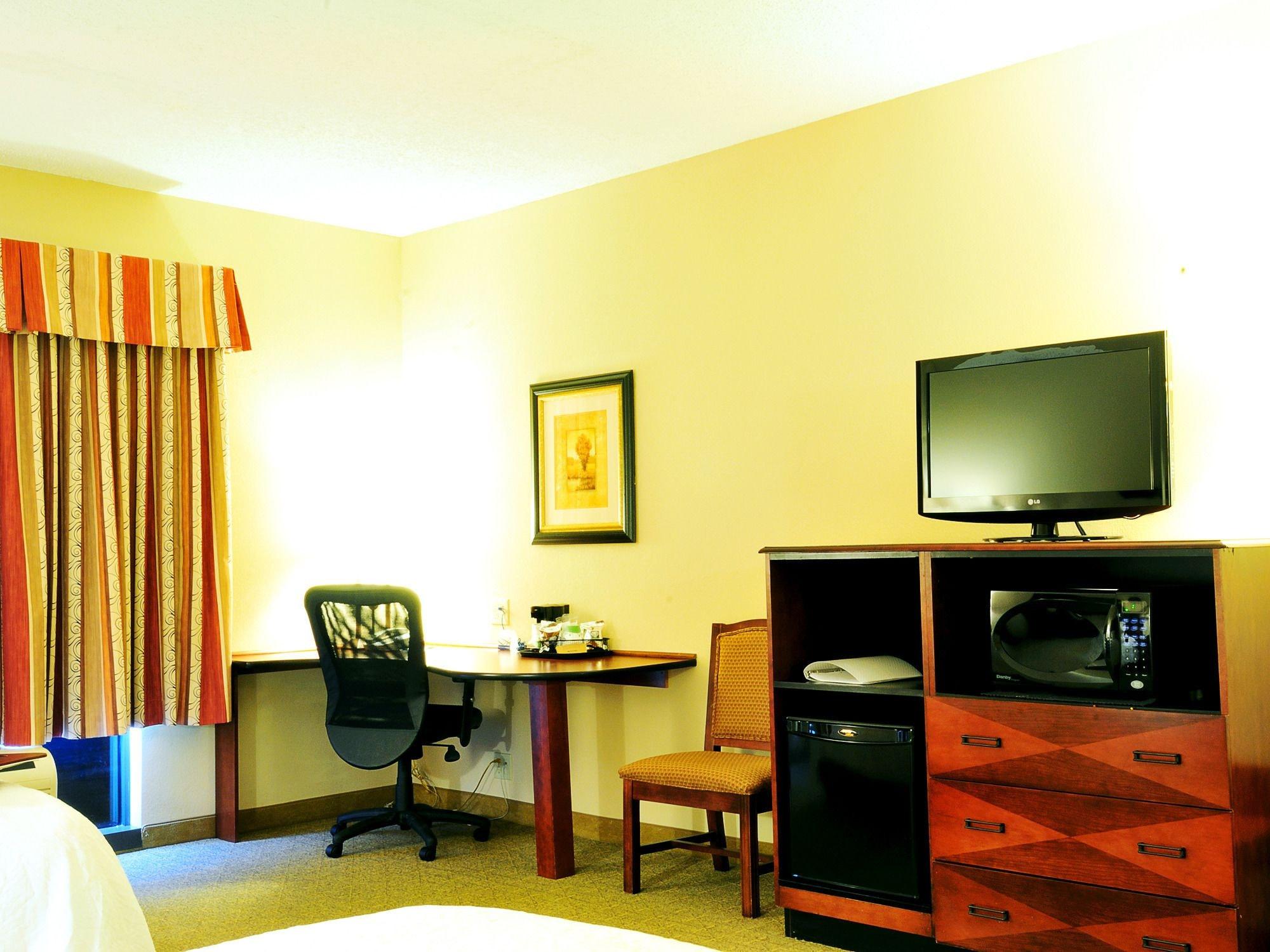 Hampton Inn Фейетвилл Экстерьер фото