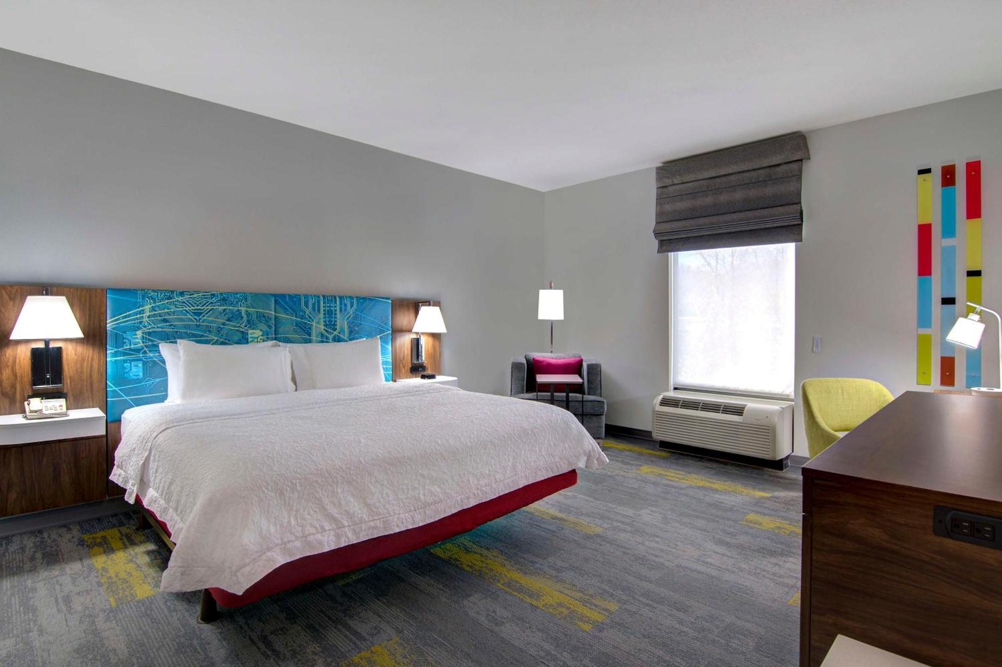 Hampton Inn Фейетвилл Экстерьер фото
